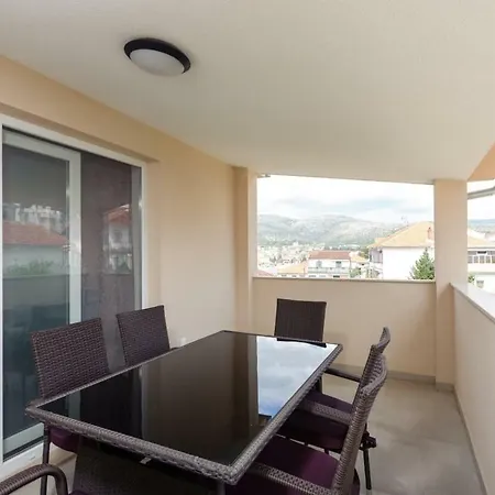 Gazo Apartment *